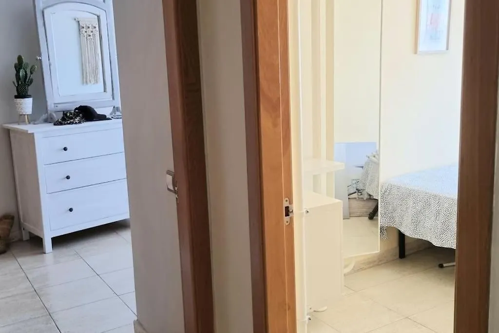 Fast Wi-Fi- Private Rooftop Terrace- 2 Bed Apt Corralejo 0*,  Spanien